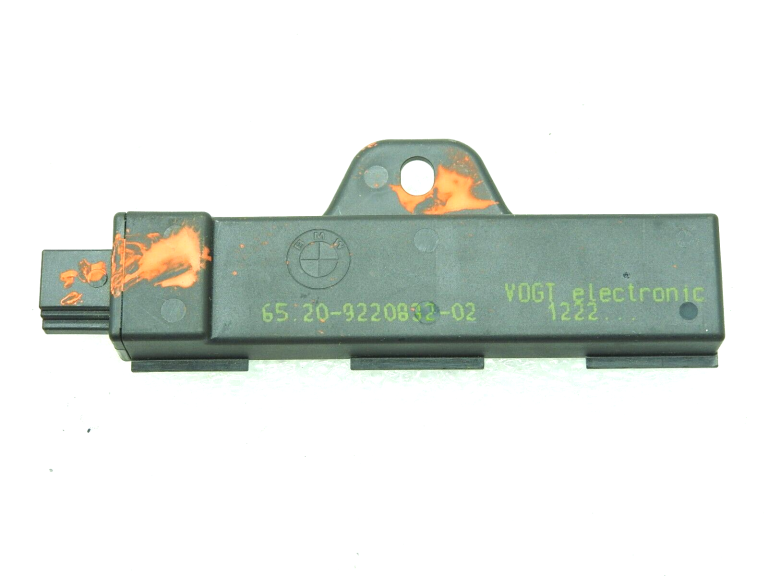 BMW F10 F11 F11 F18 F06 F06 F12 F30 F31 F34 LCI Iekštelpu antenas komforta piekļuve 9220832
