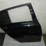 BMW 1. sērijas F20 aizmugurējās labās durvis BLACK SAPPHIRE METALLIC Krāsa 475 Aizmugurējās labās durvis