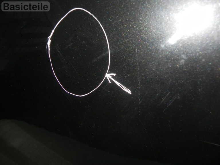 BMW 1. sērijas F20 aizmugurējās labās durvis BLACK SAPPHIRE METALLIC Krāsa 475 Aizmugurējās labās durvis