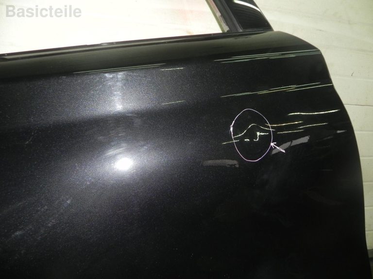 BMW 1. sērijas F20 aizmugurējās labās durvis BLACK SAPPHIRE METALLIC Krāsa 475 Aizmugurējās labās durvis