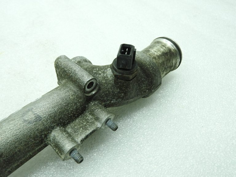BMW Z3 E36 E46 M3 Z4 S54 Dzesēšanas ūdens caurule 11537838756 7831527