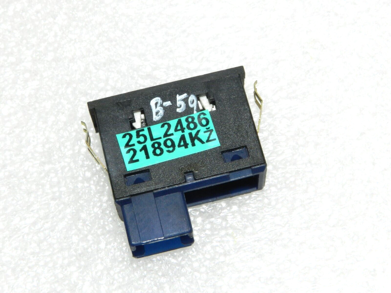 BMW X5 E53 E53 E39 E46 E46 E38 Aizmugures durvju atvēršanas slēdzis 61318365579, 8365579 Oriģināls