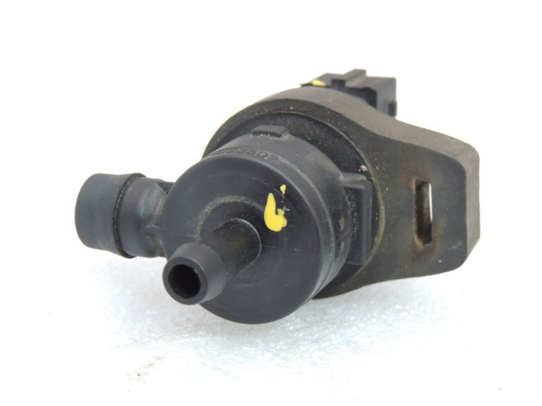 BMW E36 E38 E38 E39 E46 E46 E53 E53 E65 E66 Tvertnes izplūdes vārsta solenoīda vārsts 13901433603