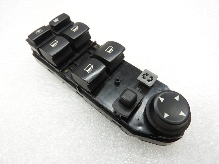 BMW 5. sērijas E61 E60 VFL 2003-2006 Pārslēdzēja loga regulators aizmugurējam saulessarga panelim