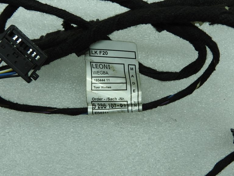 BMW 1. sērijas F20 aizmugurējo durvju instalācija pa kreisi vai pa labi 61129335304