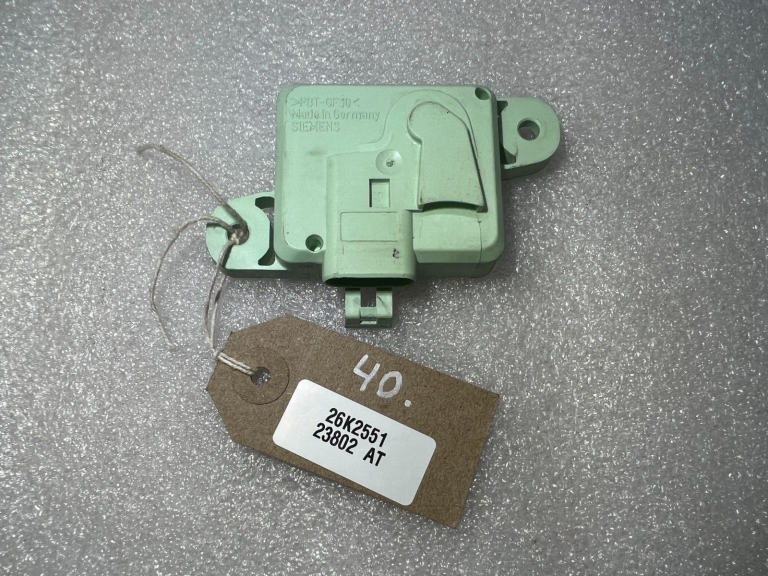 BMW priekšējā labā gaisa spilvena sensors priekšējā labajā pusē 65773412005