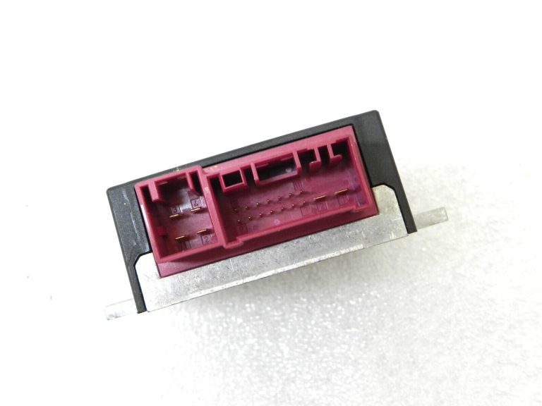 BMW X3 F25 F20 F22 F22 F30 Degvielas sūkņa vadības bloks 16147371832 Helbako Original