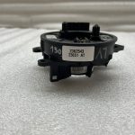 BMW E46 slīdēšanas gredzena slēdža bloka uztīšanas atsperes kasete 613183764459F
