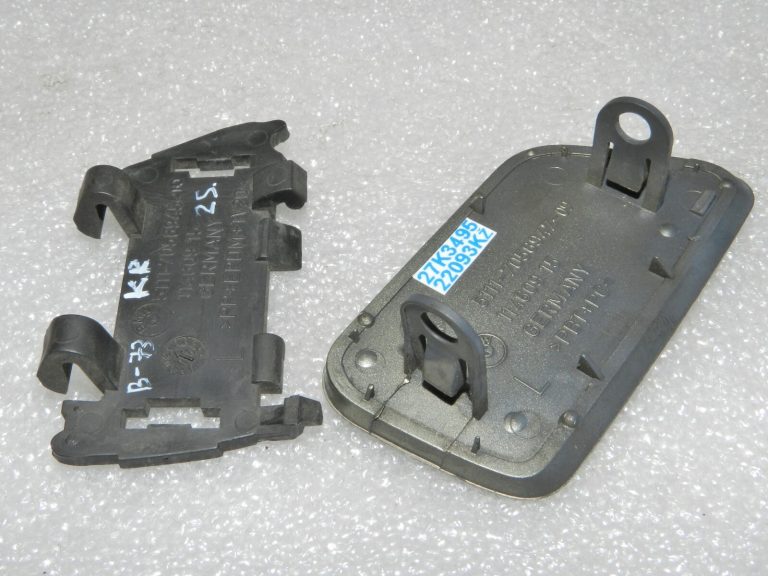 BMW E60 E61 priekšējo lukturu mazgātāja vāks kreisais Olivīna metālika 51117056947