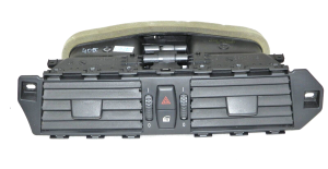 BMW 5. sērijas E60 E61 ventilācijas režģa ventilācijas ventilācijas centrs 64226910734, 6910734, 7009275
