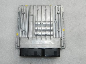 BMW N52B25 Блок управления двигателем DME ECU MSV70 12147561684, 12147561685, 12147577970