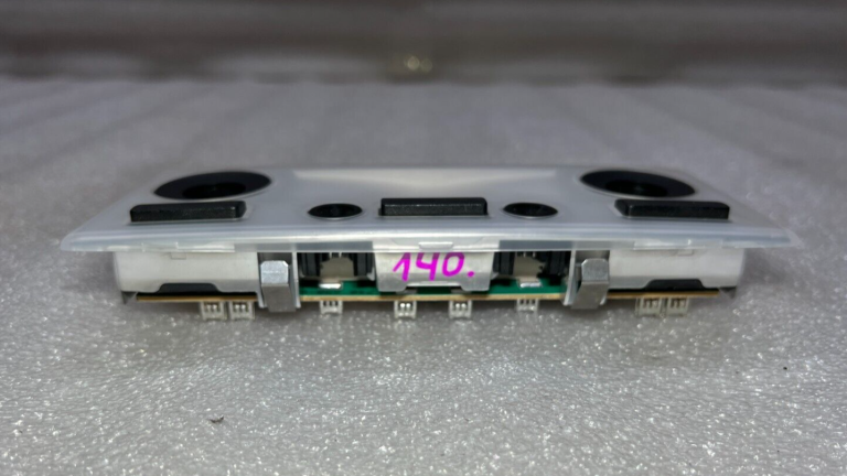 BMW E60 salona apgaismojums priekšējais lasīšanas lukturis 63316962058