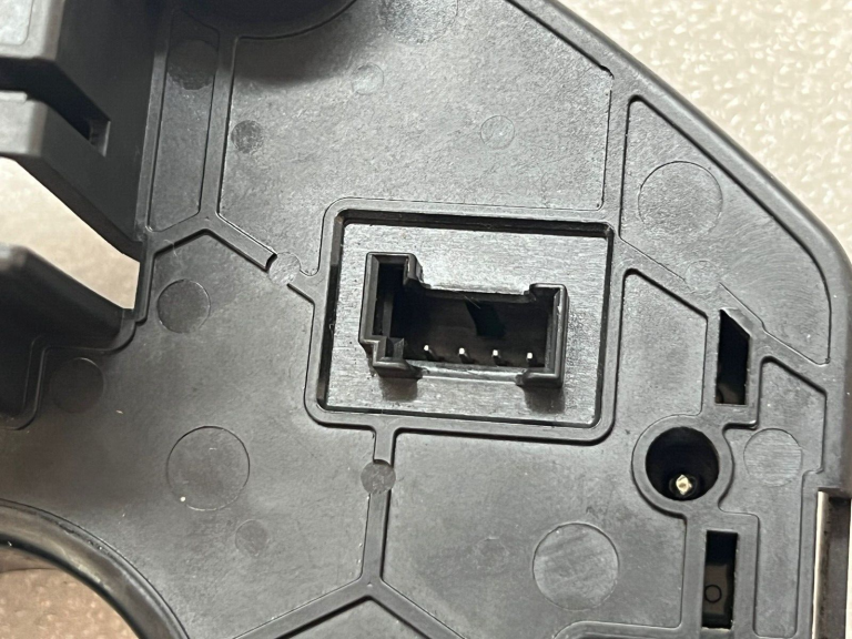 BMW F15 X5 F45 F45 F46 F48 X1 VADĪBAS BLOKS SLĪDĒŠANAS GREDZENS MAIŅAS CENTRS