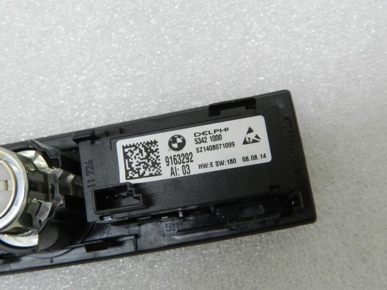 BMW X3 F15 Oriģinālais sēdekļu apsildes slēdža spraudnis kreisajā pusē 61319384806, 61319384805