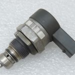 Oriģinālais BMW / MINI N57 N47 B47 Iesmidzināšanas sliedes spiediena regulators BOSCH 13537801992