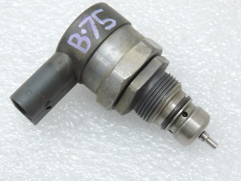 Oriģinālais BMW / MINI N57 N47 B47 Iesmidzināšanas sliedes spiediena regulators BOSCH 13537801992