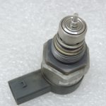 Oriģinālais BMW / MINI N57 N47 B47 Iesmidzināšanas sliedes spiediena regulators BOSCH 13537801992