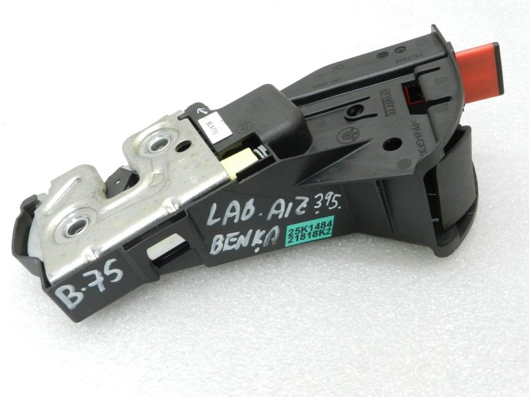 BMW X5 F15 Original aizmugurējo sēdekļu slēdzene labajā pusē 52207319566, 7319566