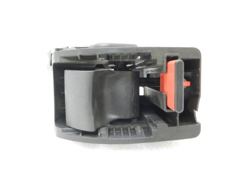 BMW X5 F15 Original aizmugurējo sēdekļu slēdzene labajā pusē 52207319566, 7319566