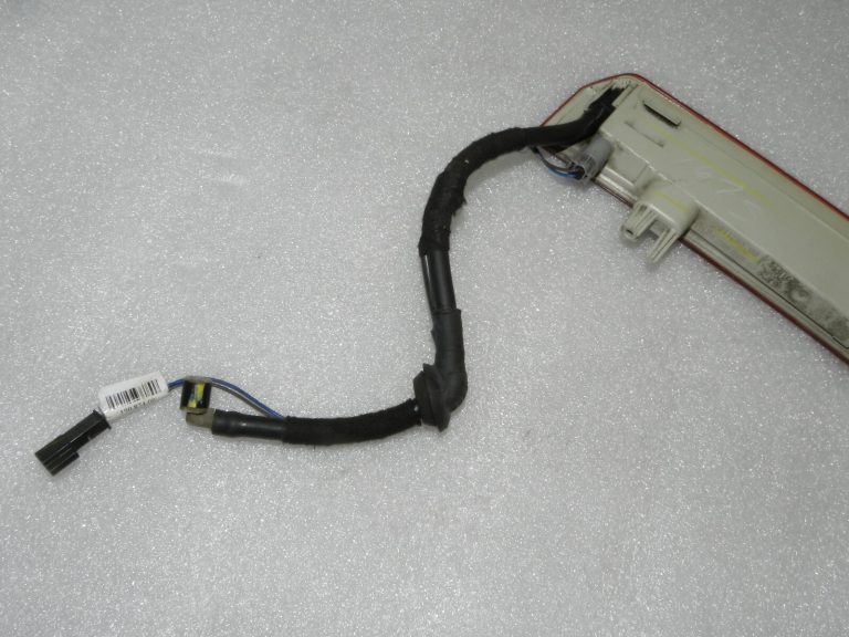 BMW X5 F15 2014 Oriģinālā trešā bremžu signāluguns Pārbaudīta CORPUS DEFECTIVE 63257290090