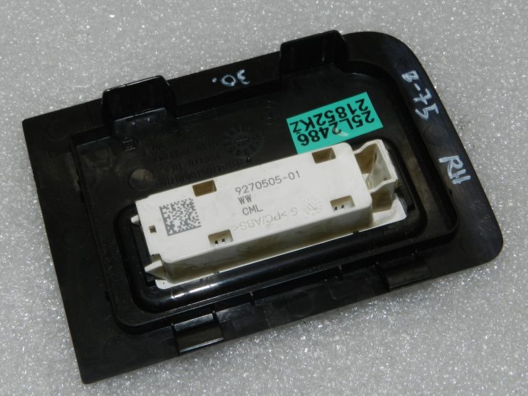 BMW X5 F15 F15 Oriģinālais aizmugurējās gaismas vāks labajā pusē 51497327828, 63317941911