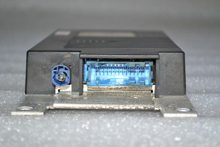BMW X3 F25 telemātikas moduļa vadības bloks 84109377149 9377149 84109362848