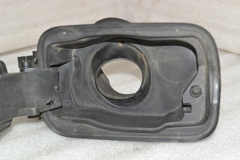 BMW X3 F25 Degvielas uzpildes vāks Degvielas uzpildes vāks 51177270821 7270821 7213035