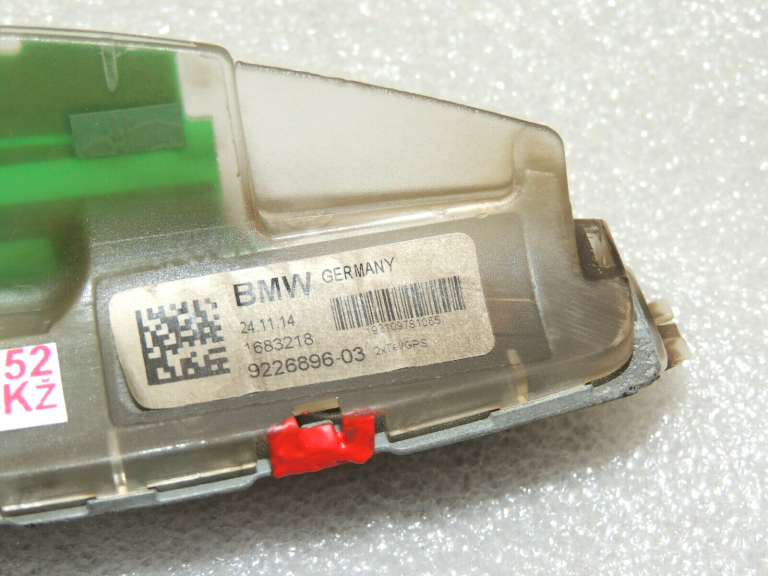 BMW X3 F25 F31 F11 Jumta antenas modulis 9226896 65209226896