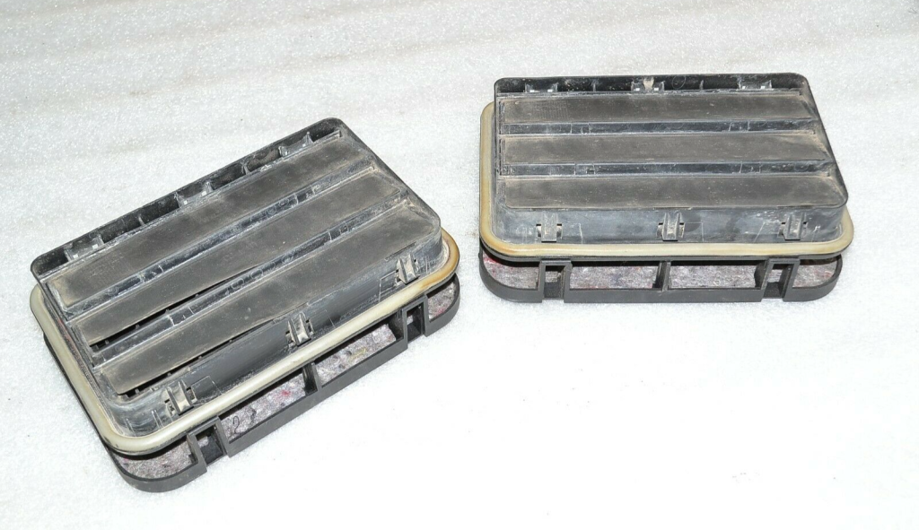 BMW X3 F25 virsbūves ventilācijas restes pāra 64229122453 9122453 6962293