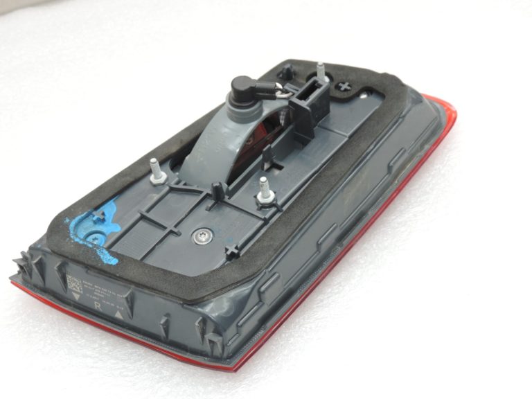 Oriģinālais BMW 5. sērijas G30 pirms LCI aizmugurējais aizmugurējais lukturis pa labi GETESTED 63217376474