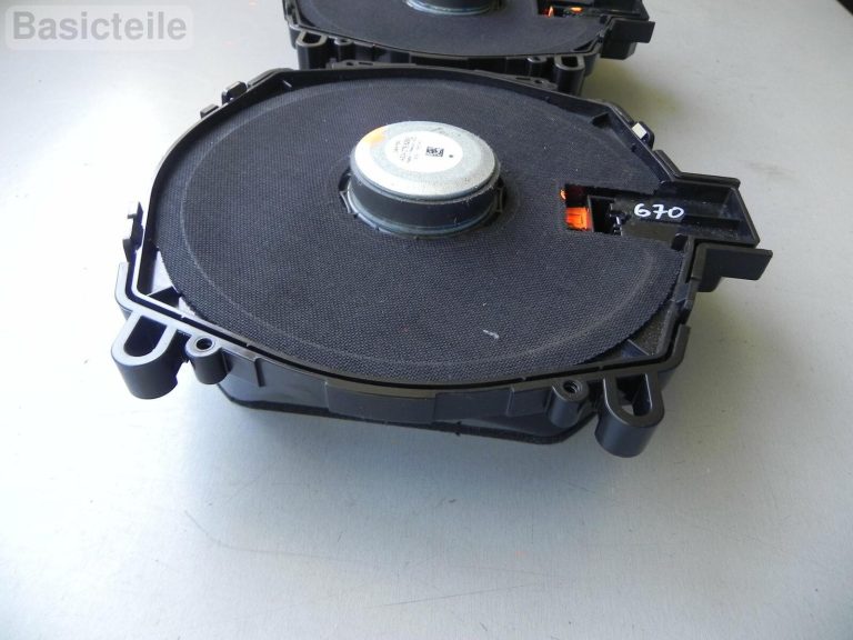 BMW X3 F25 X5 E70 X6 E71 Skaļrunis 65139217913 Bass speaker D&M PSS