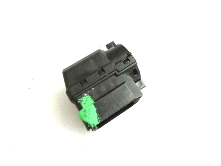 Oriģināls BMW aizdedzes slēdzis E46 E38 E39 X3 E83 X5 E53 61326901961 6901961
