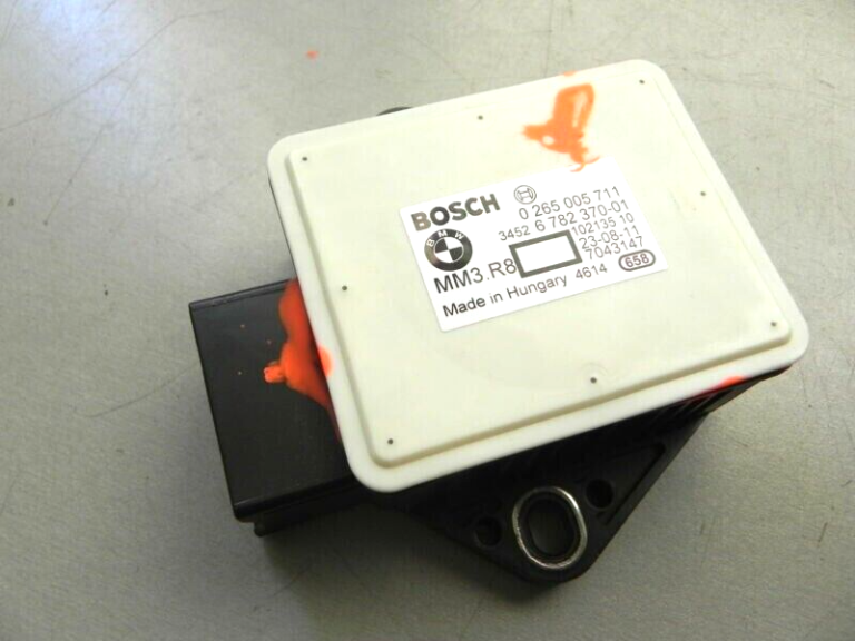 BMW E90 E90 E91 E92 E60 E61 E63 E64 E70 E71 Vadības bloka rotācijas ātruma sensors 34526782370