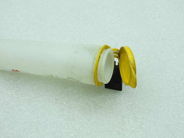 Opel Vectra C Signum vējstikla mazgāšanas tvertnes uzpildes kakliņš 13222778 9186041