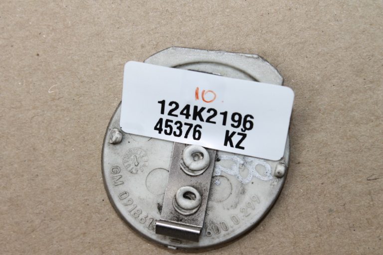 Opel Vectra C Aizmugurējā bampera vilkšanas vāciņš sudraba krāsā 93173890 9186153 2227250