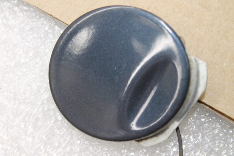 Opel Vectra C Aizmugurējā bampera vilkšanas vāciņš 4XU Metro Blue 93173890 9186153