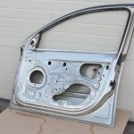 Opel Vectra C durvju priekšējās labās durvis – krāsa – austeres metālika – 158 / 2FU