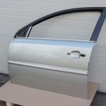 Opel Vectra C priekšējās kreisās durvis kreisās durvis – Krāsa – Austeres metālisks – 158 / 2FU