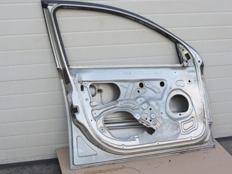 Opel Vectra C priekšējās kreisās durvis kreisās durvis – Krāsa – Austeres metālisks – 158 / 2FU