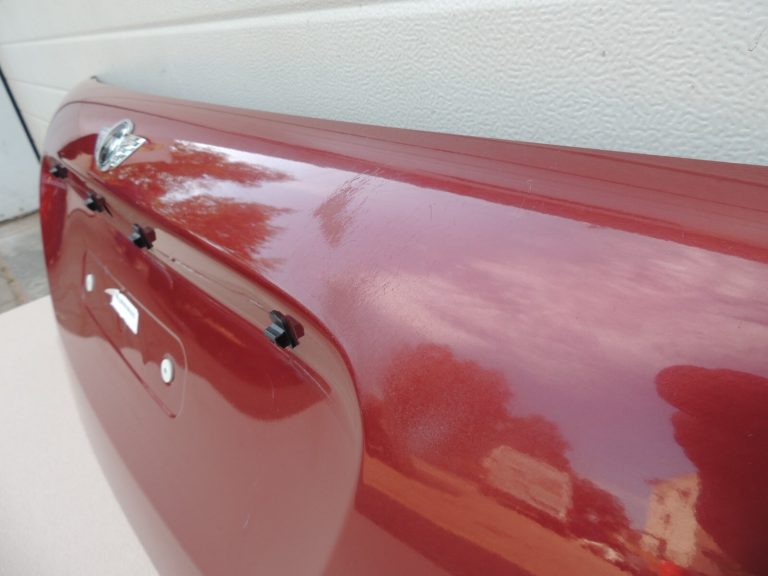 Mini cooper r57 kabrioleta aizmugurējā bagāžnieka vāks NIGHTFIRE RED METALLIC (857)