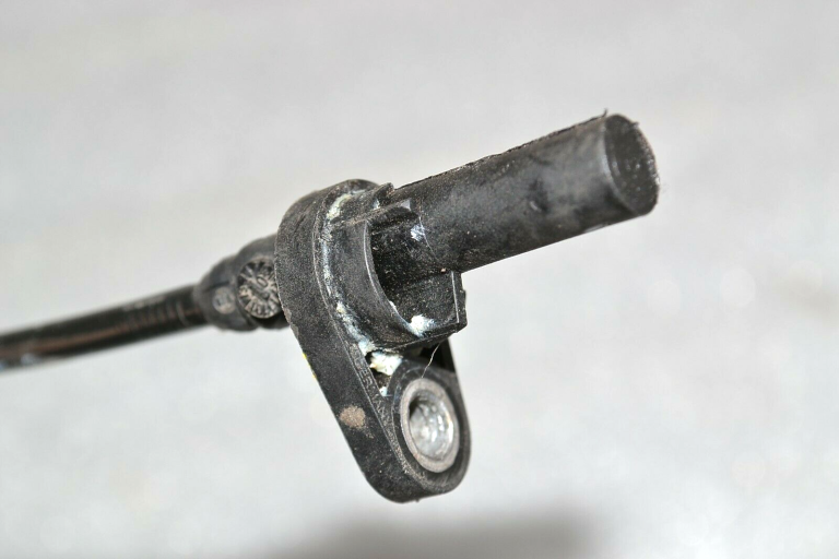 Mini Cooper R57 R56 R55 ABS sensors aizmugurējais impulsu ģenerators OE 61126908705 6908705