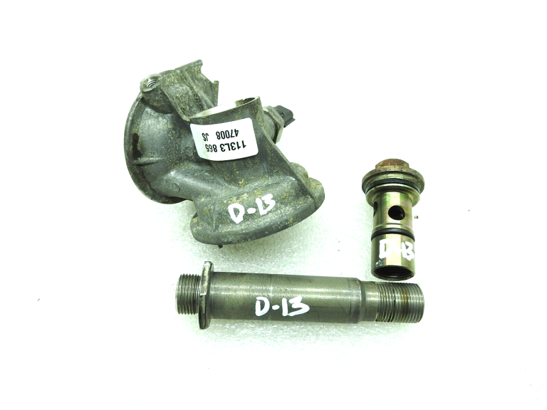 Oriģinālais eļļas filtra korpuss Renault Dacia 1.5 dCi K9K 8201031789 8200272828
