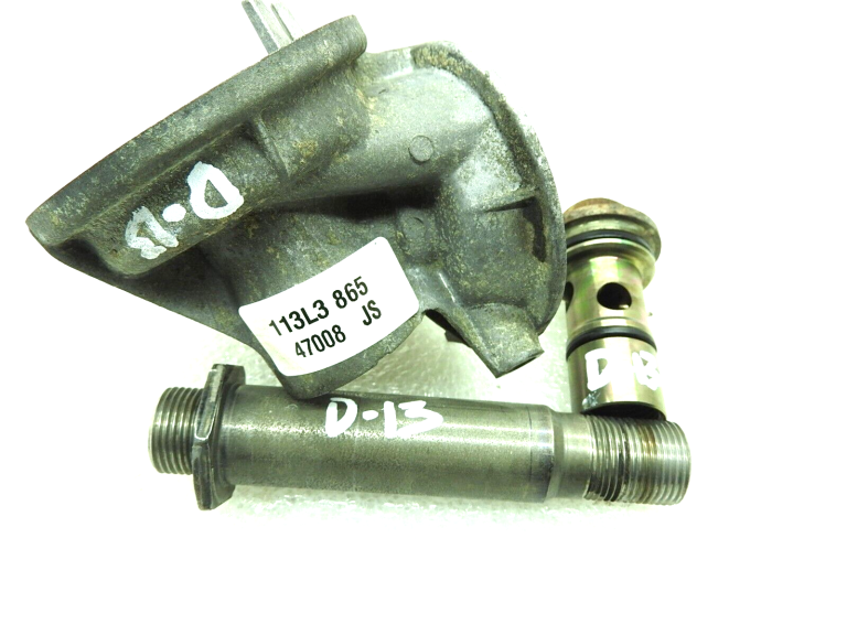 Oriģinālais eļļas filtra korpuss Renault Dacia 1.5 dCi K9K 8201031789 8200272828