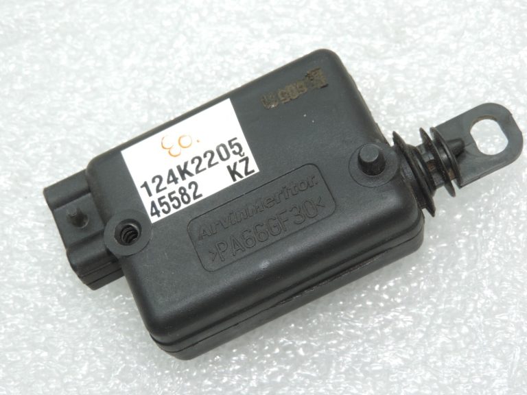 Dacia Duster I (HS) aizmugurējo durvju bloķēšanas mehānisms GETESTED 905548054R