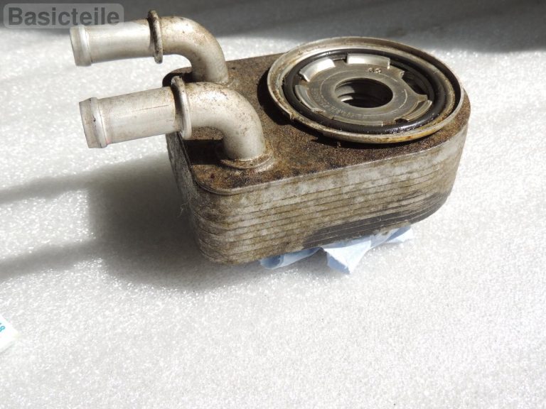ORIGINAL Eļļas dzesētājs 1.8 2.0 2.4 benzīna Chrysler Dodge Jeep 04884757AD