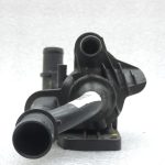 Peugeot Citroen Ford Mazda Volvo Oriģinālais termostata korpuss 1336AF 9670253780