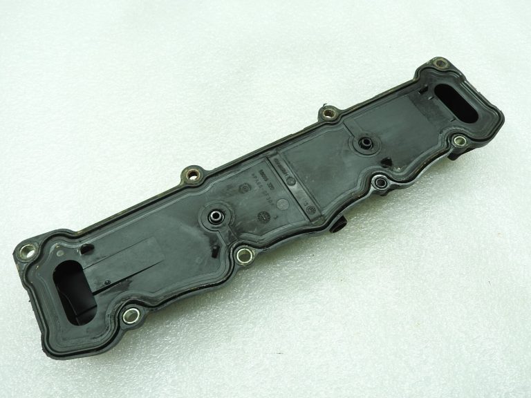 Vārstu vāks cilindra galvas izplūdes puse Peugeot Citroën 9658651780 NFU TU5JP4