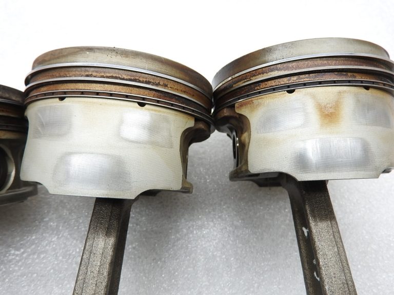 Citroen Peugeot 1.6 16v NFU 4x virzuļu savienotājstieņu komplekts 060386 0628N0 TU5JP4