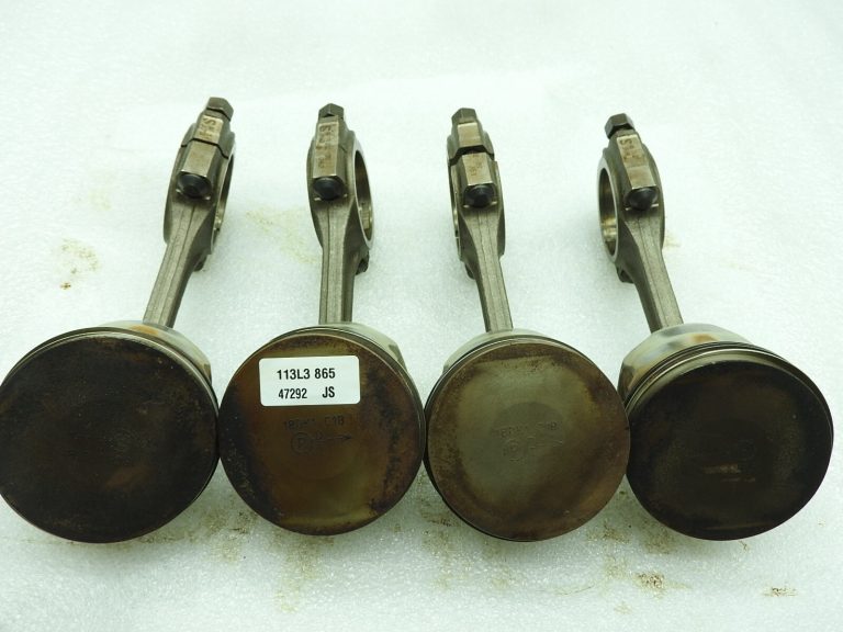 Citroen Peugeot 1.6 16v NFU 4x virzuļu savienotājstieņu komplekts 060386 0628N0 TU5JP4