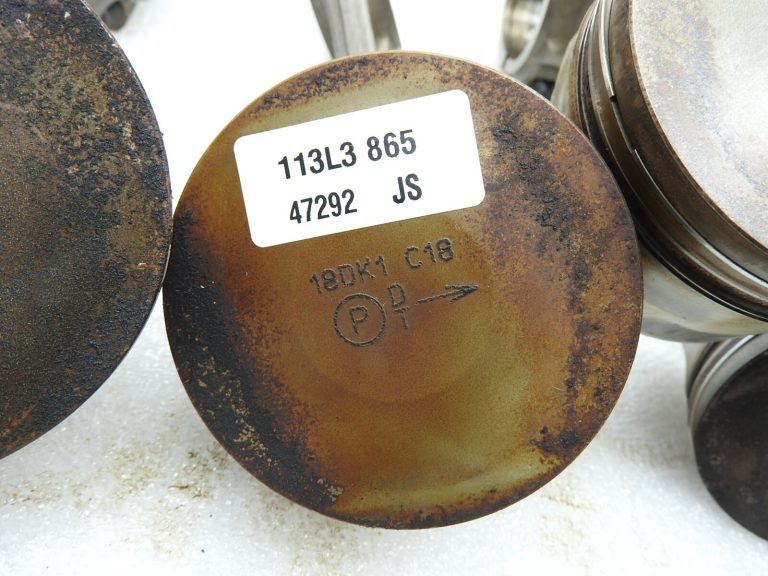 Citroen Peugeot 1.6 16v NFU 4x virzuļu savienotājstieņu komplekts 060386 0628N0 TU5JP4